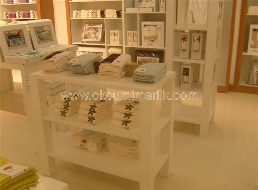 Tekstil Showroom Raf ve Dolap Tasarımı